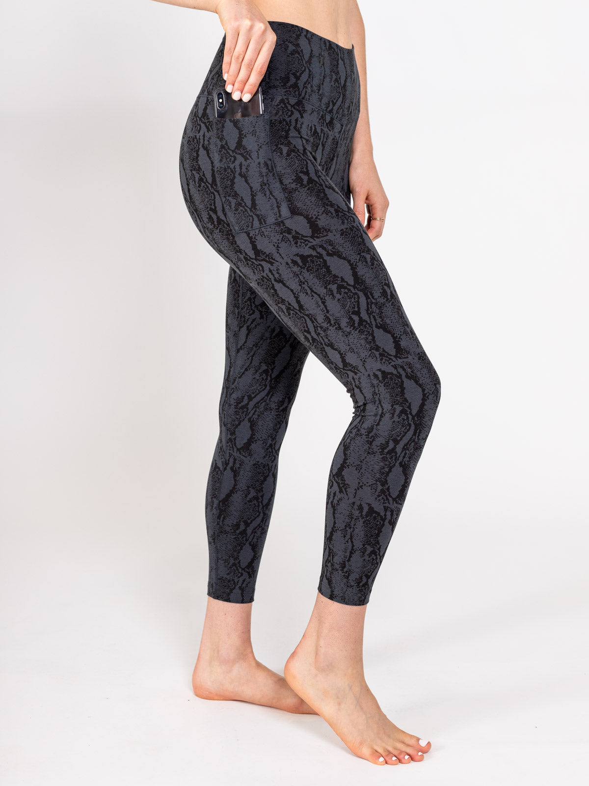 ALLways 7/8 Legging - tasc Performance (BlackSnakeSkin)